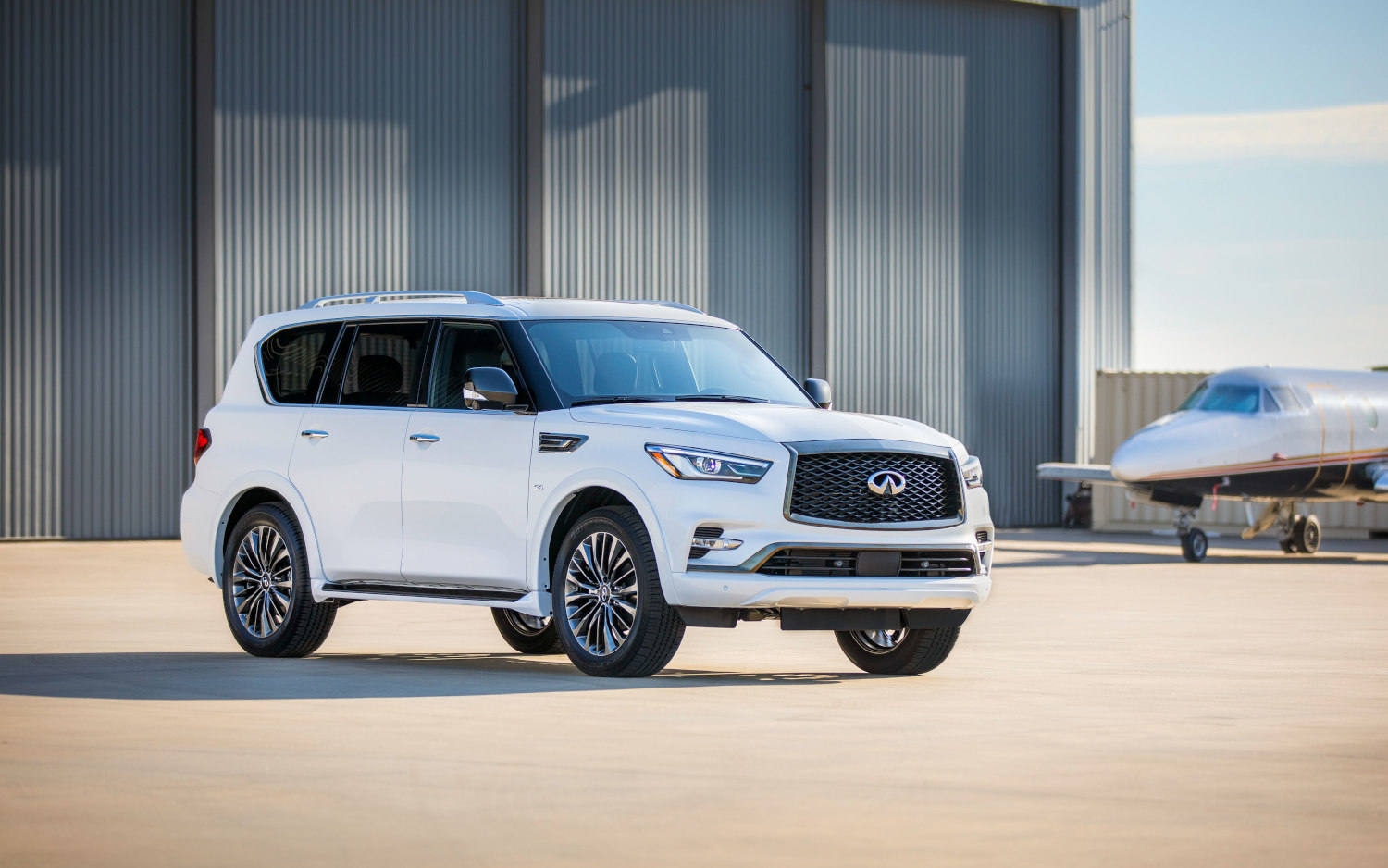 Comparison Nissan Armada Platinum Vs Infiniti Qx Limited